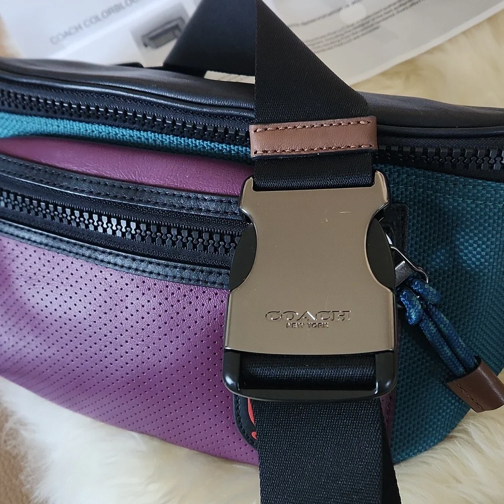 Gorgeous Coach Colorblock Terrain Belt Bag 🖤💜💚
